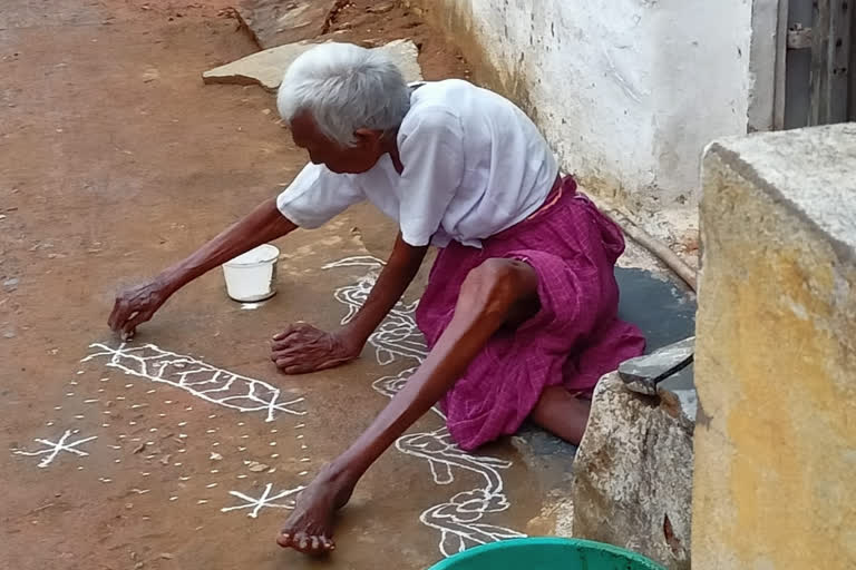 95 years women rangoli