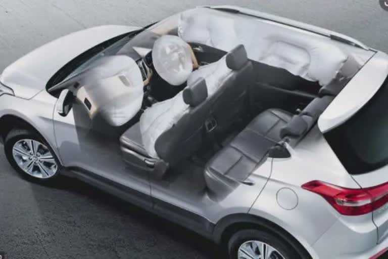 Six Airbags in the Car: કારના બેઝ મોડેલમાં છ એરબેગ્સ ફરજિયાત છે, ગડકરીએ સૂચનાને મંજૂરી આપી