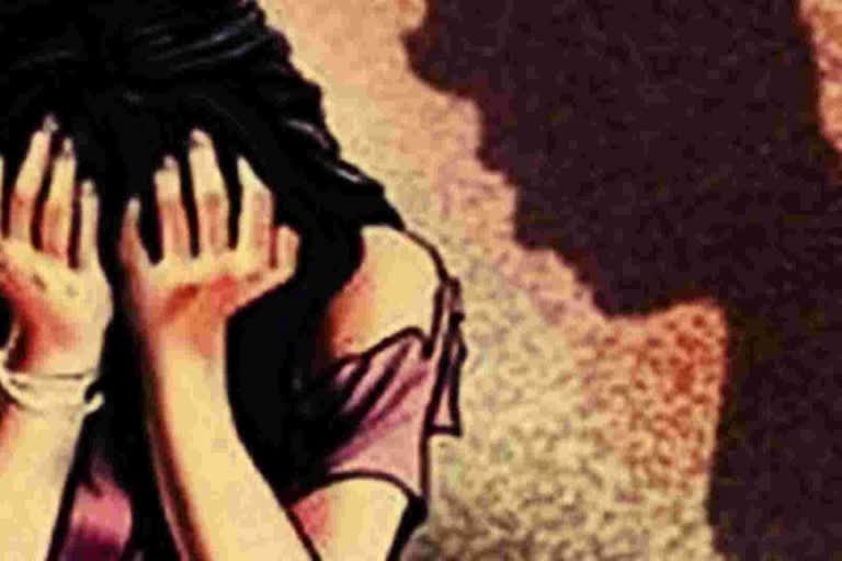 Sexual harassment:கேரள விமான நிலைய அலுவலர் பணியிடைநீக்கம்