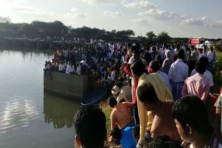 ವರದಾ ನದಿಗೆ ಈಜಲು ತೆರಳಿದ್ದ ಯುವಕ ನೀರುಪಾಲು