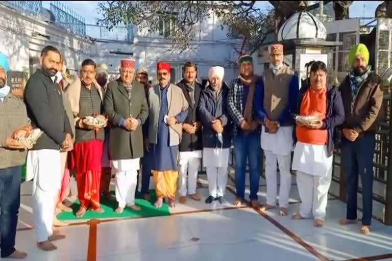 kp singh reached naina devi temple