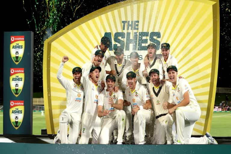 ASHES Australia Beat England  ASHES TEST SCORE  ASHES UPDATE  ASHES FIFTH TEST  ആഷസ് പരമ്പര  ആഷസ് ടെസ്റ്റ് പരമ്പര ഓസ്ട്രേലിയക്ക്  ഇംഗ്ലണ്ട് vs ഓസ്ട്രേലിയ  ചാരമായി ഇംഗ്ലണ്ട്