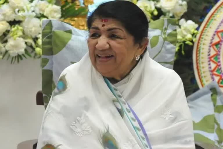 Lata Mangeshkar Health Update: ସୁସ୍ଥ ଅଛନ୍ତି ସୁର ସମ୍ରାଜ୍ଞୀ, କାମନା ପାଇଁ ଫ୍ୟାନ୍ସଙ୍କୁ ଅପିଲ କଲେ ଡାକ୍ତର