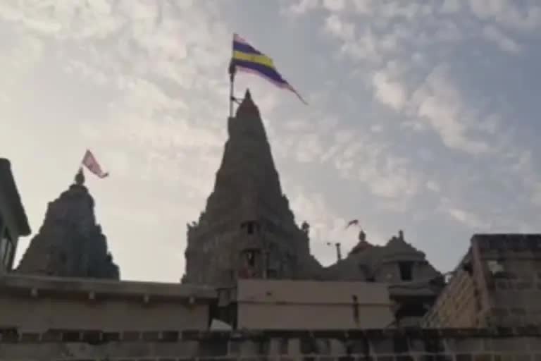Dwarkadhish Temple Closed: કોરોનાની મહામારીના કારણે ભક્તો રહશે દ્વારકાધીશના દર્શનથી વંચિત