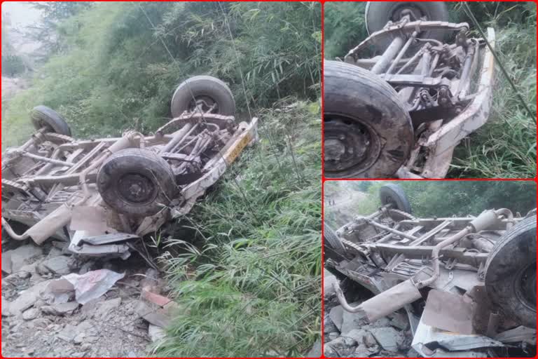 PICKUP ACCIDENT IN MANDI