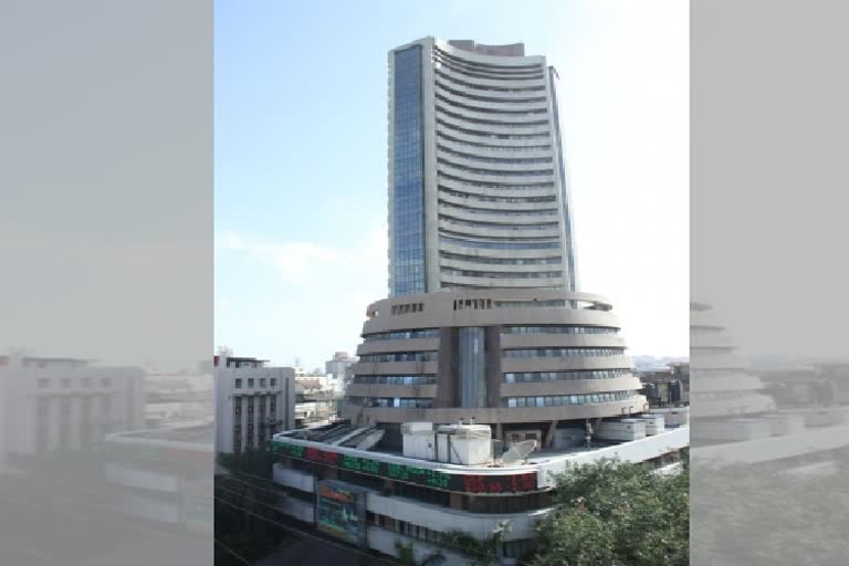 Sensex rises 130 pts in early trade; Nifty near 18,300