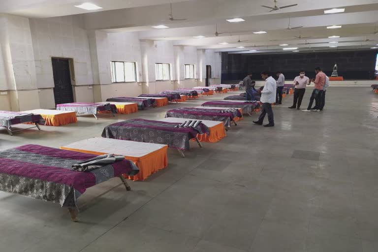 Covid Isolation Center In Surat: સુરતમાં બનાવાયું દર્દીઓના મનોરંજનની ખાસ વ્યવસ્થાવાળું 100 બેડવાળું આઇસોલેશન સેન્ટર