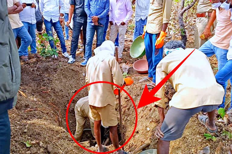 interesting digging incident take place in kupti village