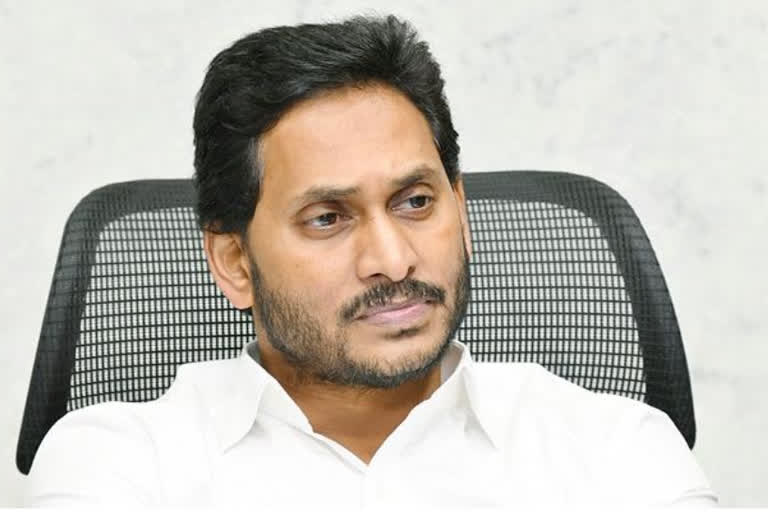 ఉద్యోగులకు జగన్‌ సర్కార్‌ షాక్‌.. డిమాండ్లు బేఖాతరు!