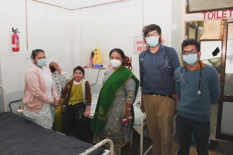 Medical Miracle At SSG Hospital : સરકારી હોસ્પિટલમાં મળી સાચી સારવાર અને બાળકને મળ્યું નવજીવન