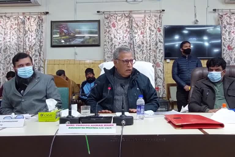 Advisor Farooq Khan visits Kupwara: ایڈوائرز فاروق خان نے کپوارہ میں ترقیاتی منصوبوں کا جائزہ لیا