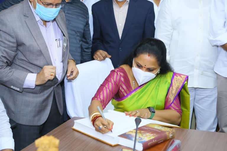 Kavitha, Damodar reddy Oath