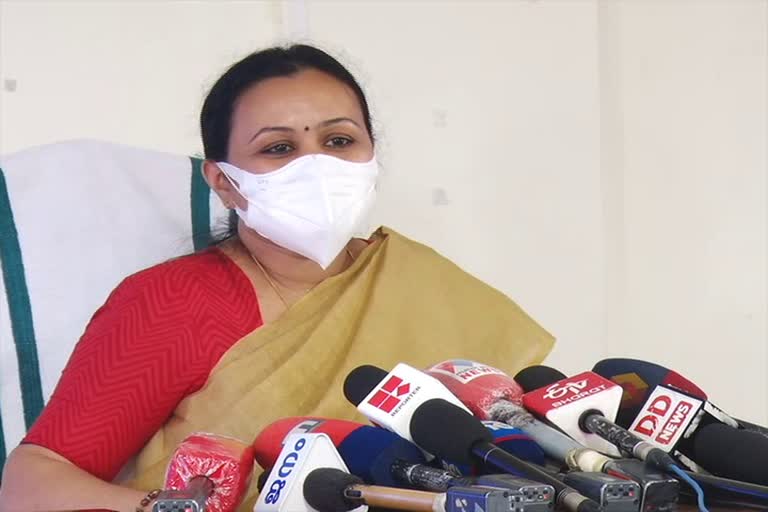 health minister veena george on kozhikode medical college woman assaulted case  action will be taken against security guard at kozhikode medical college says veena george  കോഴിക്കോട് മെഡിക്കൽ കോളജ് സെക്യൂരിറ്റി ജീവനക്കാരൻ മർദിച്ച സംഭവം  കോഴിക്കോട് സെക്യൂരിറ്റി ജീവനക്കാരൻ സ്ത്രീയെ മർദിച്ച കേസ്  മെഡിക്കൽ കോളേജ് സെക്യൂരിറ്റിക്കെതിരെ നടപടി എന്ന് ആരോഗ്യ മന്ത്രി  ആരോഗ്യ മന്ത്രി വീണ ജോർജ്