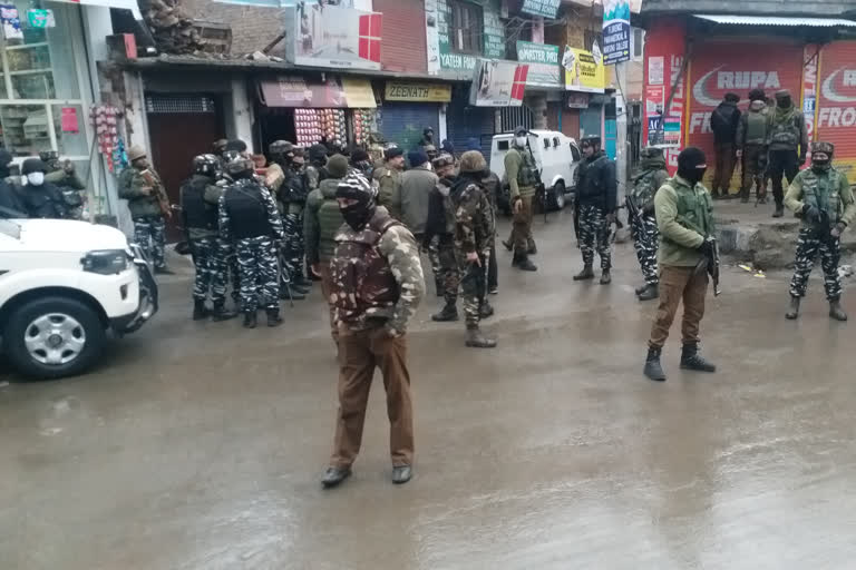 Militants fire at CRPF bunker in south Kashmir's Anantnag, no casualty reported
