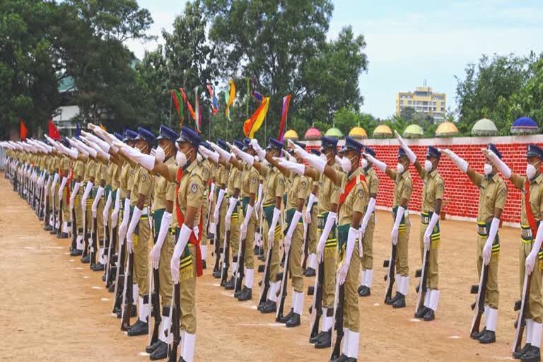 covid: Restrictions on Republic Day celebrations in kerala  Republic Day celebrations  kerala Republic Day celebrations  കൊവിഡ്: സംസ്ഥാനത്ത് റിപ്പബ്ലിക് ദിനാഘോഷങ്ങൾക്ക് നിയന്ത്രണം  റിപ്പബ്ലിക് ദിനാഘോഷങ്ങൾക്ക് നിയന്ത്രണം