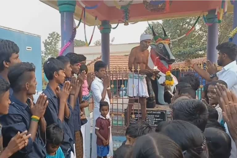 Villagers observe 10th anniversary tribute to the died Jallikattu bull