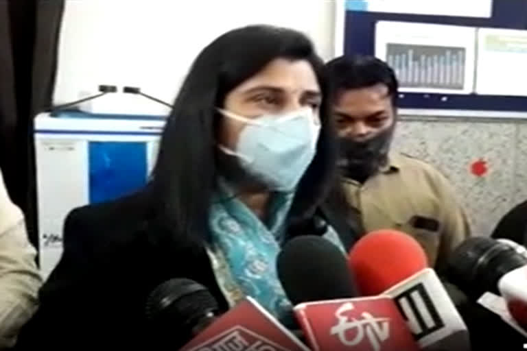 Sangeeta Beniwal meets injured kid hit by Police jeep