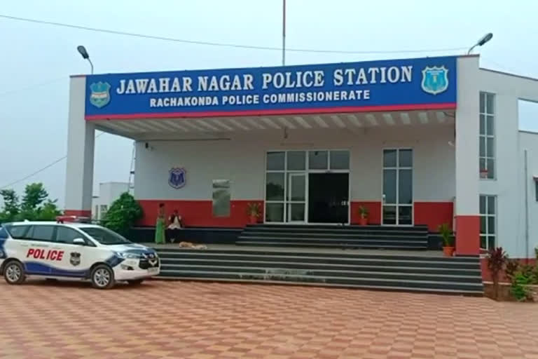 awahar Nagar police station