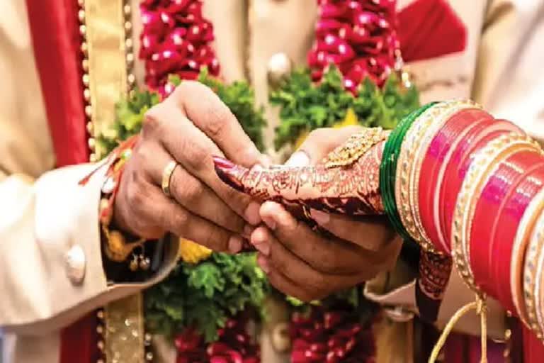 Bride rejected the bridegroom before wedding day in tamilnadu