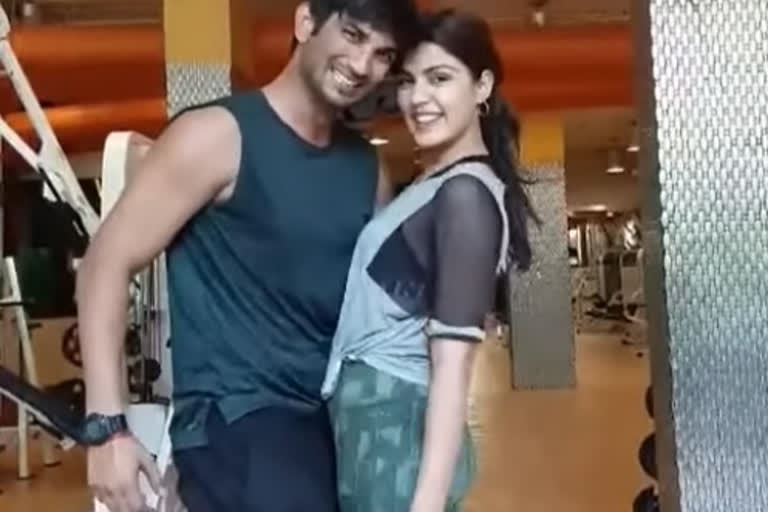 Rhea Chakraborty misses Sushant Singh Rajput on his Birth Anniversary