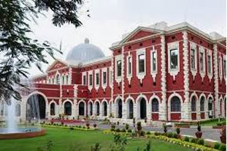 jharkhand High Court questioned state Forest department