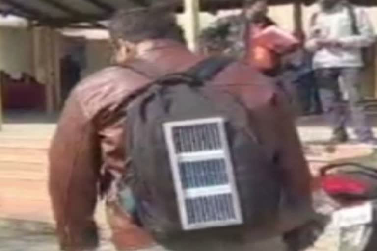 Ujjain student feet solar charge in bag