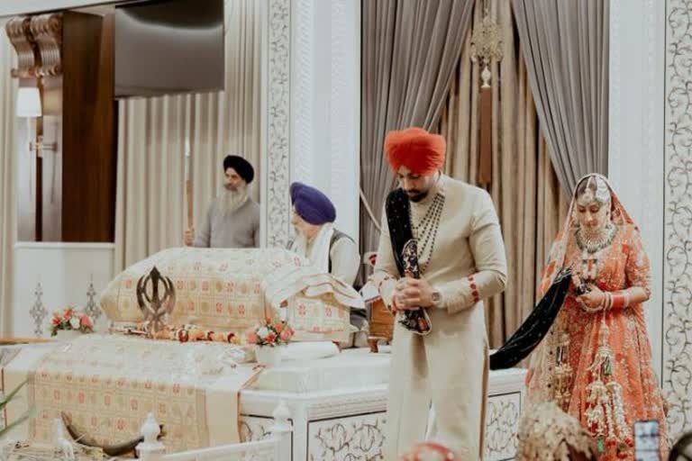 ਪੰਜਾਬੀ ਗਾਇਕ ਜੋਰਡਨ ਸੰਧੂ ਨੇ NRI ਕੁੜੀ ਨਾਲ ਕਰਵਾਇਆ ਵਿਆਹ