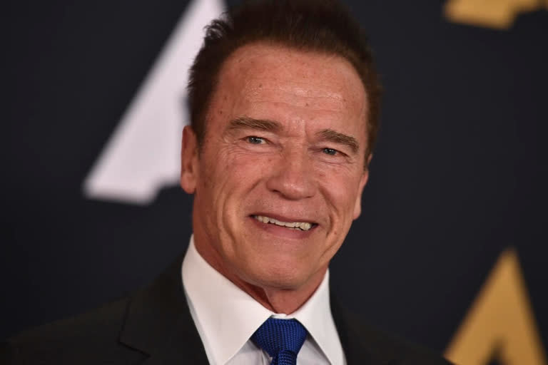 Arnold Schwarzenegger involved in car crash