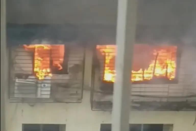 Mumbai building fire