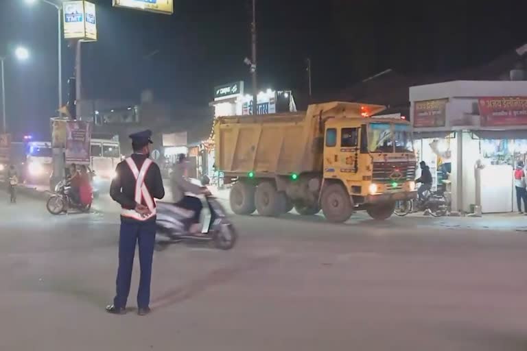 Violation of traffic rules in Dhamtari