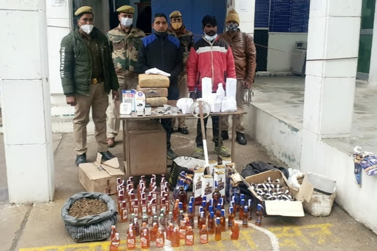 Smugglers arrested in Noida