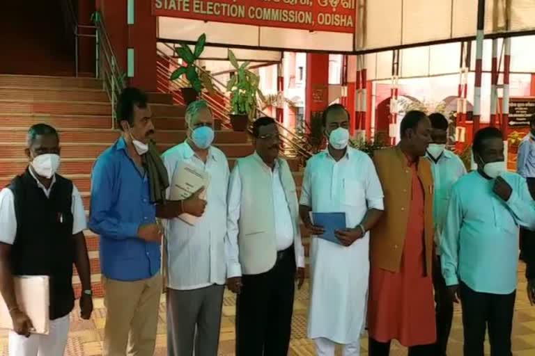 congress delegation met state election commission to cancel nomination of bjd ziila parishad candidate in balikuda