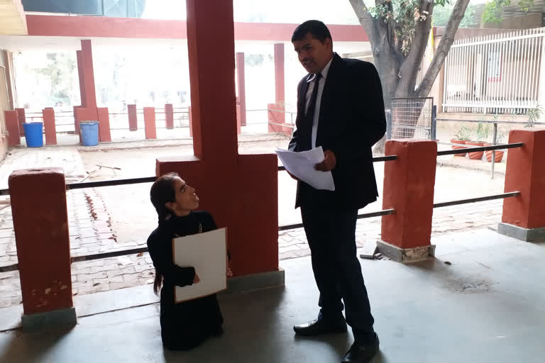 shortest lawyer in India