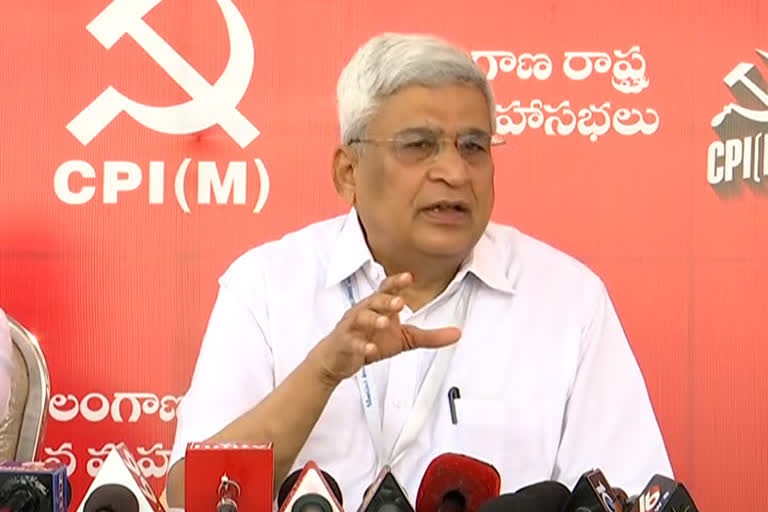 CPM Polit Bureau member Prakash karat Comments on CM KCR