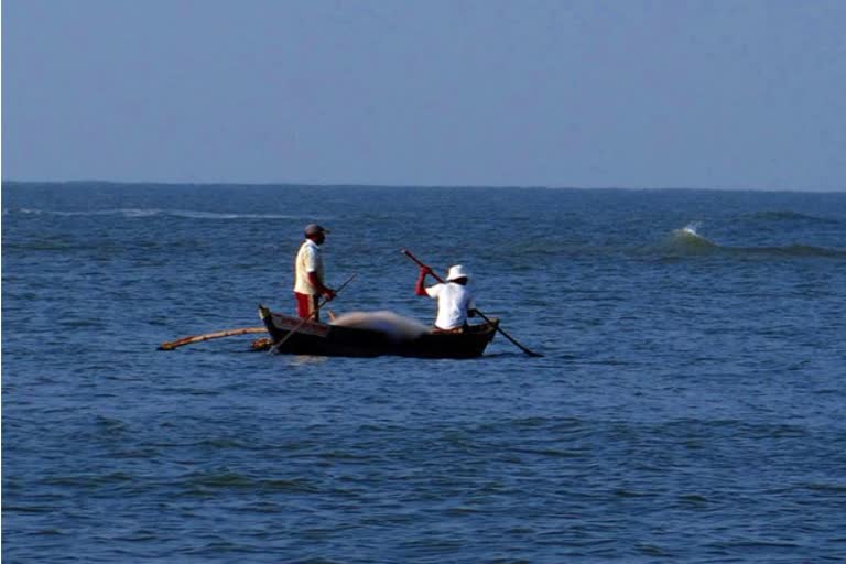 US Coast Guard says 39 missing after boat capsizes off Florida