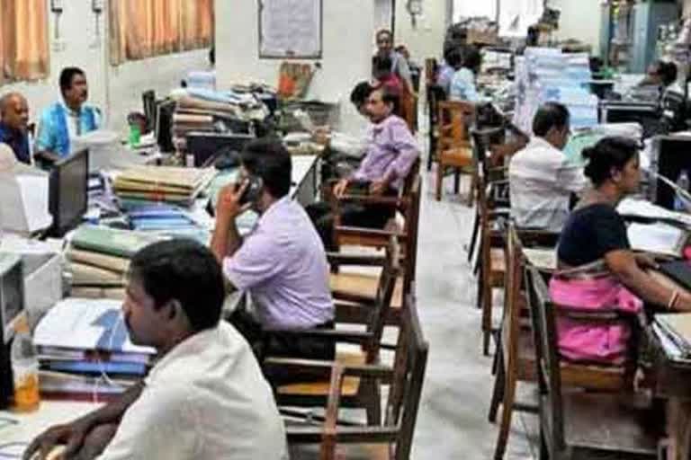 Govt employees to work 5 days a week