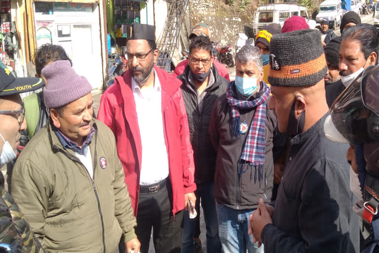 Ajay Kothiyal inspected taxi stand