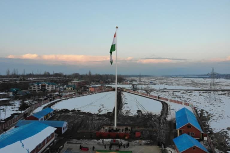 Indian Army hoists 150-feet-long Tricolor in Shopian Kashmir