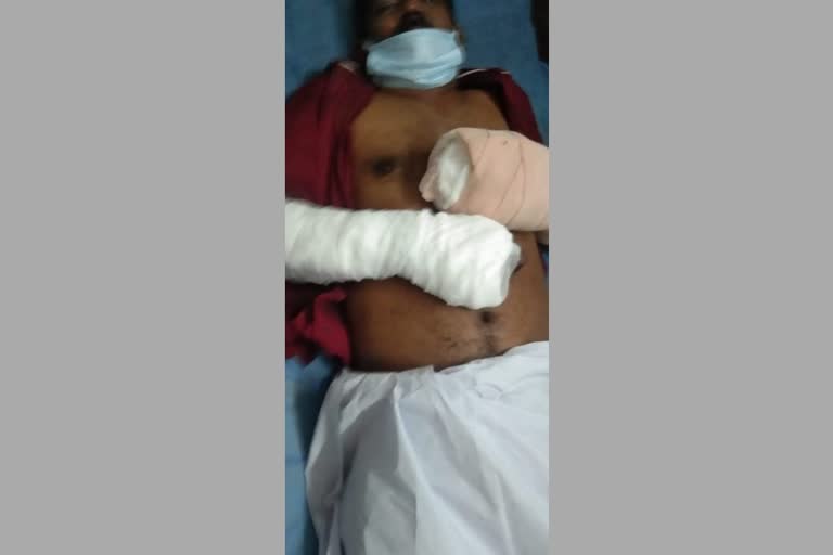 cpim member attacked in alapuzha mararikulam  cpim bjp fights  political attacks in alapuzha  സിപിഐഎം വളവനാട് ലോക്കല്‍ കമ്മറ്റി അംഗം ആക്രമിക്കപ്പെട്ടു  ആലപ്പുഴയിലെ സിപിഎം ബിജെപി സംഘര്‍ഷം