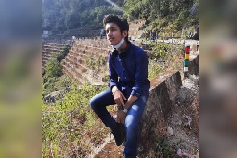 Siliguri School student suicide