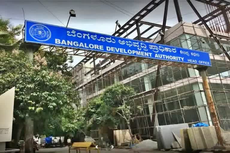 Karnataka State government sanction, State government sanction to file FIRs on 25, State government sanction to file FIRs on 25 corrupt officials, Bangalore development authority news, ಕರ್ನಾಟಕ ರಾಜ್ಯ ಸರ್ಕಾರ ಅನುಮತಿ, ಭ್ರಷ್ಟ ಅಧಿಕಾರಿಗಳ ವಿರುದ್ಧ ಎಫ್‌ಐಆರ್ ದಾಖಲಿಸಲು ರಾಜ್ಯ ಸರ್ಕಾರ ಅನುಮತಿ, 25 ಭ್ರಷ್ಟ ಅಧಿಕಾರಿಗಳ ಮೇಲೆ ಎಫ್‌ಐಆರ್ ದಾಖಲಿಸಲು ರಾಜ್ಯ ಸರ್ಕಾರ ಅನುಮತಿ, ಬೆಂಗಳೂರು ಅಭಿವೃದ್ಧಿ ಪ್ರಾಧಿಕಾರ ಸುದ್ದಿ,