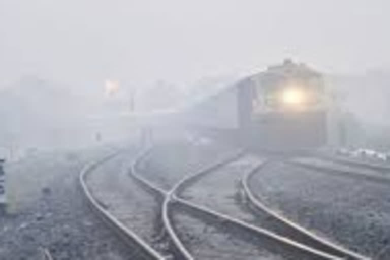 TRAINS ARE LATE DUE TO DENSE FOG IN DELHI