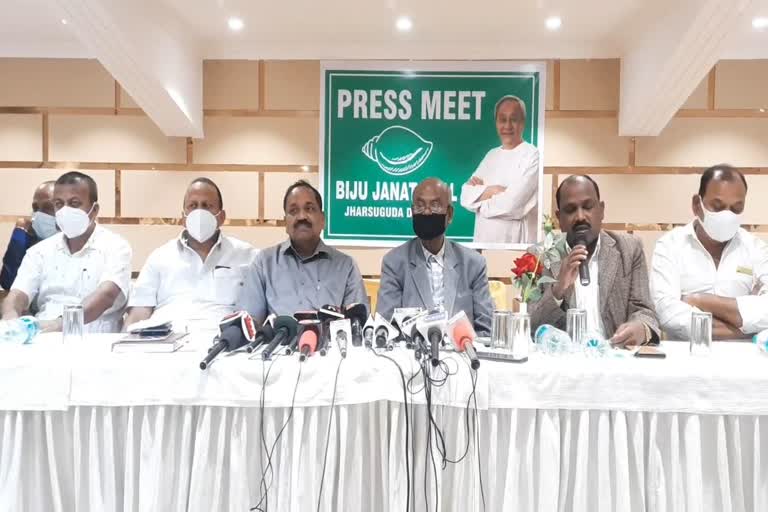 BJD PRESSMEET: ଝାରସୁଗୁଡ଼ାରେ ଆସନ ହାତେଇବା ପାଇଁ ଷ୍ଟ୍ରାଟେଜି ପ୍ରସ୍ତୁତ