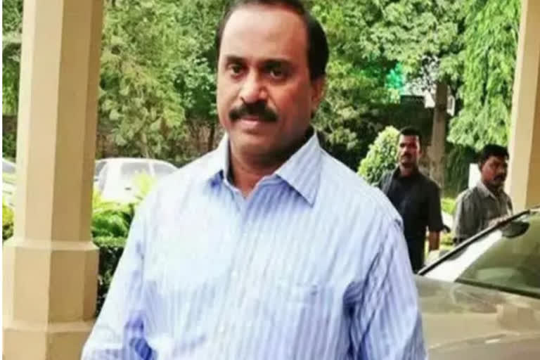 Court orders to file criminal case against Gali Janardhan Reddy