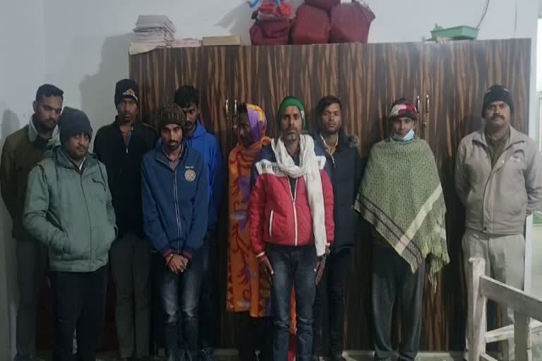 janjgir police arrested gamblers