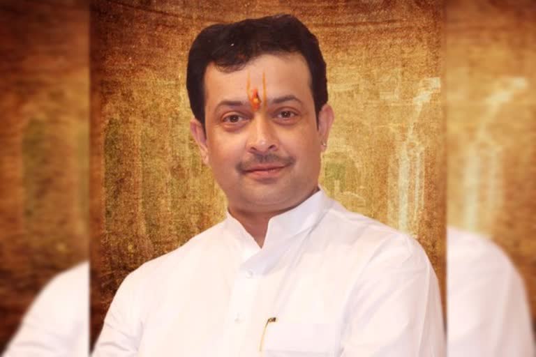 Bhaiyyu Maharaj Suicide Case