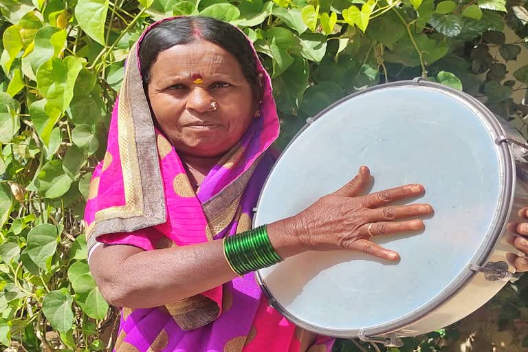 ಸರ್ಕಾರ ನೆರವು ಕೇಳಿದ ಗೀಗಿ ಪದ ಗಾರ್ತಿ