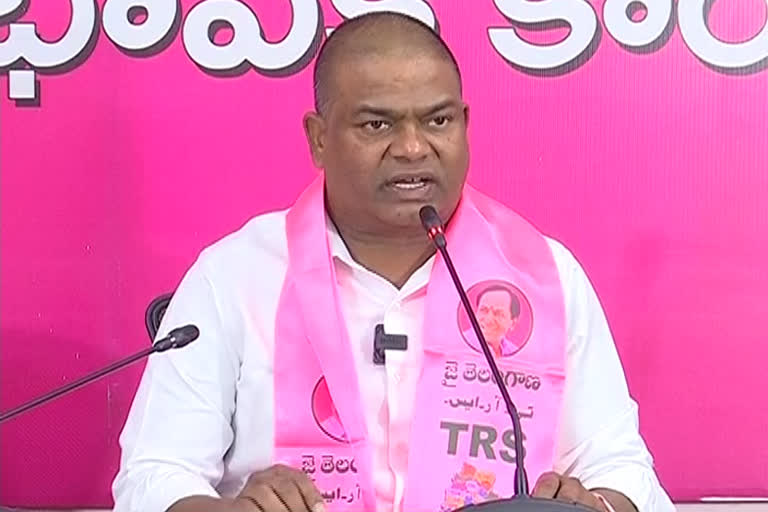 MLA jeevan reddy, trs mla fires on bjp