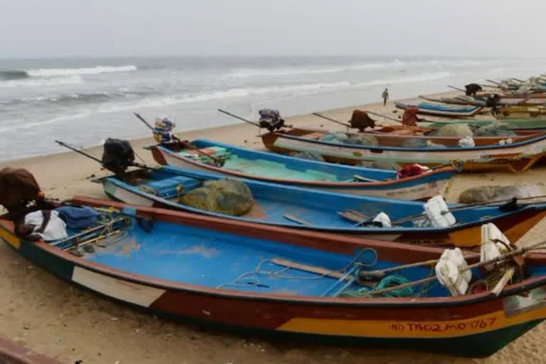 Pak kidnaps seven fishermen from Okha Sagar