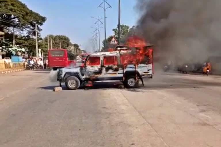 Owner set fire to vehicles in koppal